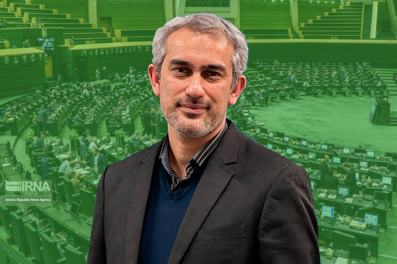Medenizade, 14. Hükûmetin Ekonomi Bakanı oldu